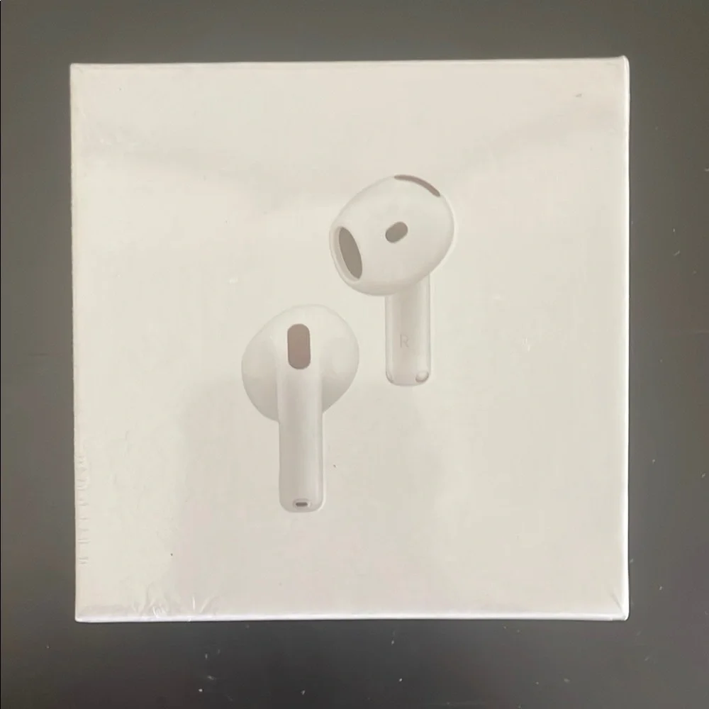 Apple AirPods in Classic White